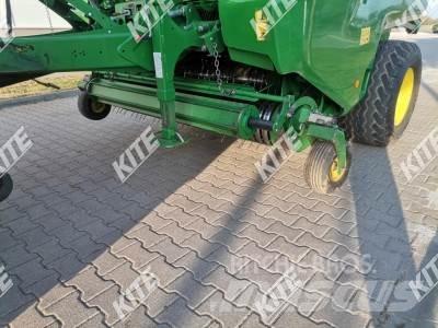John Deere V451 R Enfardadeira de rolos
