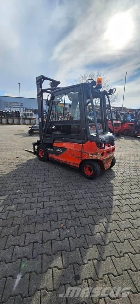 Linde E 25 L-01 Empilhadores eléctricos