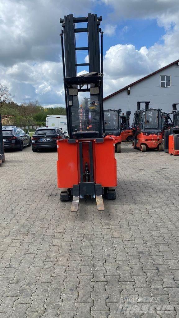 Linde V 12-02 Preparadoras de encomendas de alta elevação
