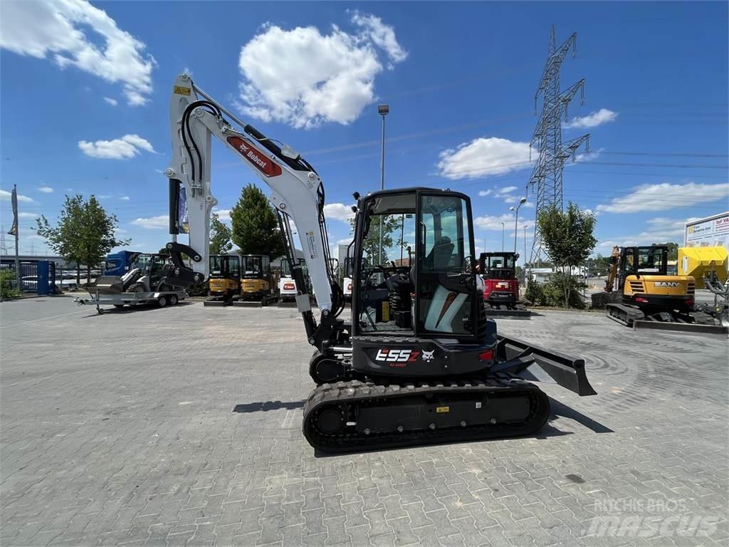 Bobcat E 55 z Miniescavadeiras
