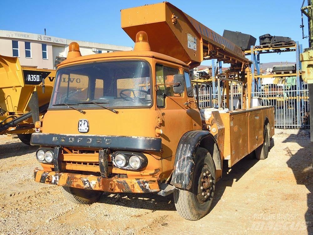 Bedford ERV1GCO Elevadores braços articulados