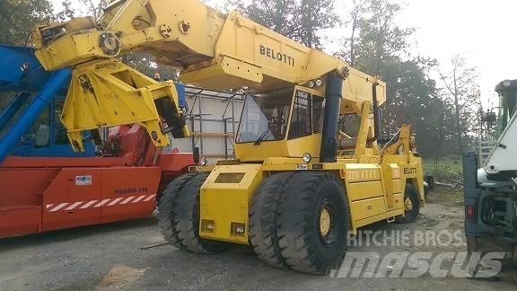 Belotti B75 Manipulador telescópico