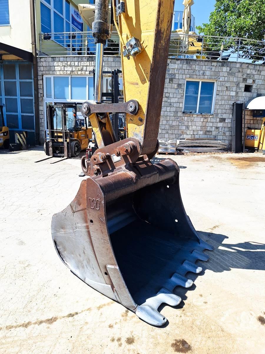 CAT 323D Escavadeiras de esteiras