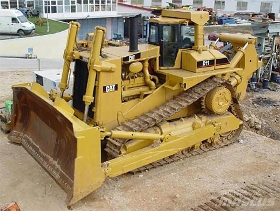 CAT D10 Dozers - Tratores rastos
