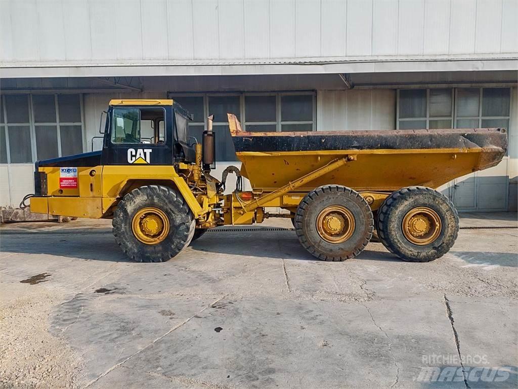 CAT D250E Caminhões articulados