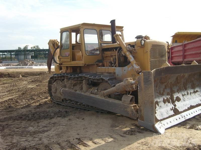 CAT D8H Dozers - Tratores rastos