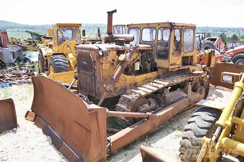 CAT D9H Dozers - Tratores rastos