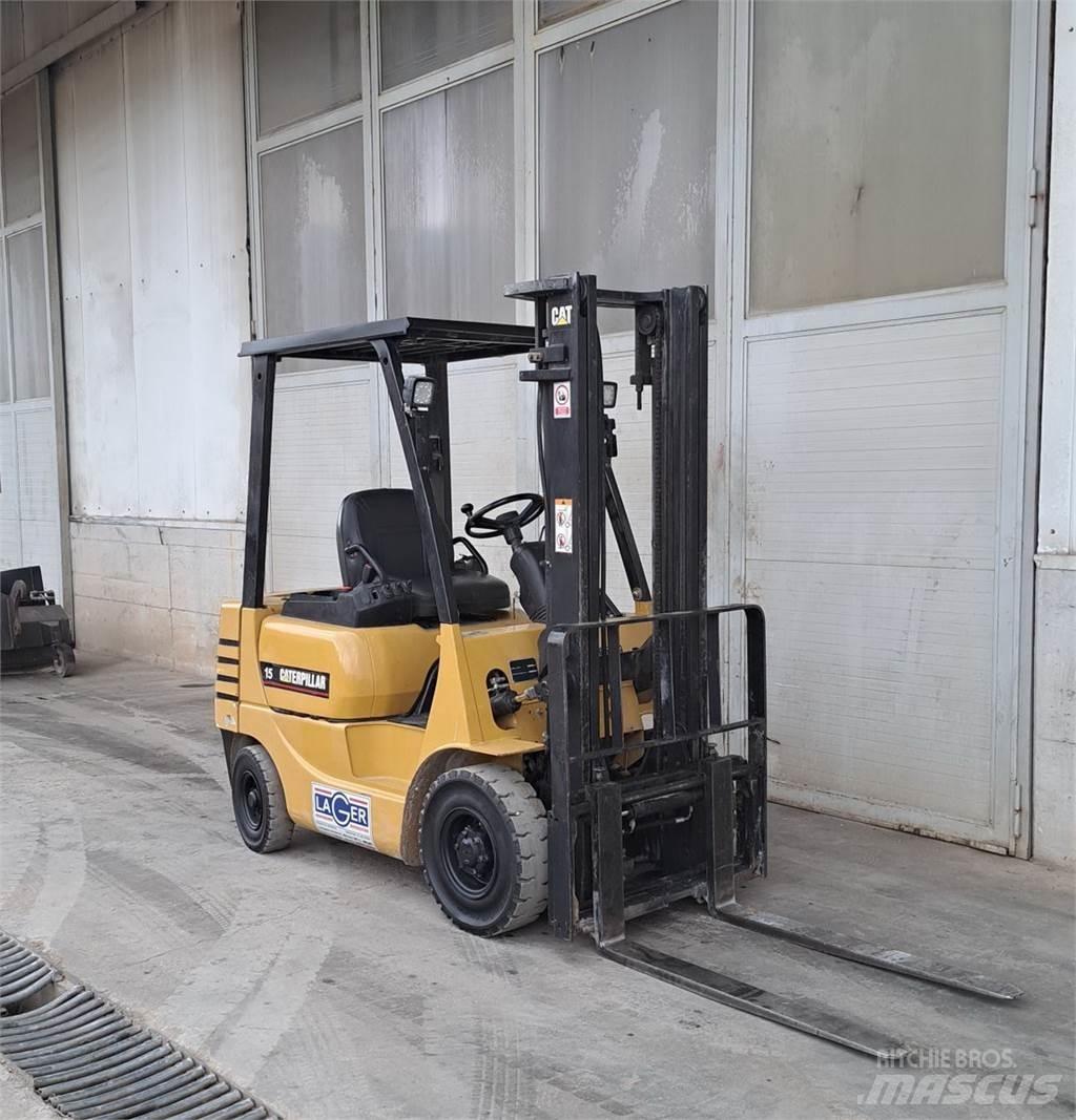 CAT DP15 Empilhadores Diesel