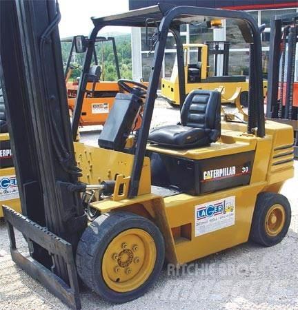 CAT G30S-2 Empilhadores a gás