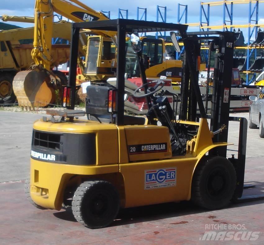 CAT GP20 Empilhadores a gás