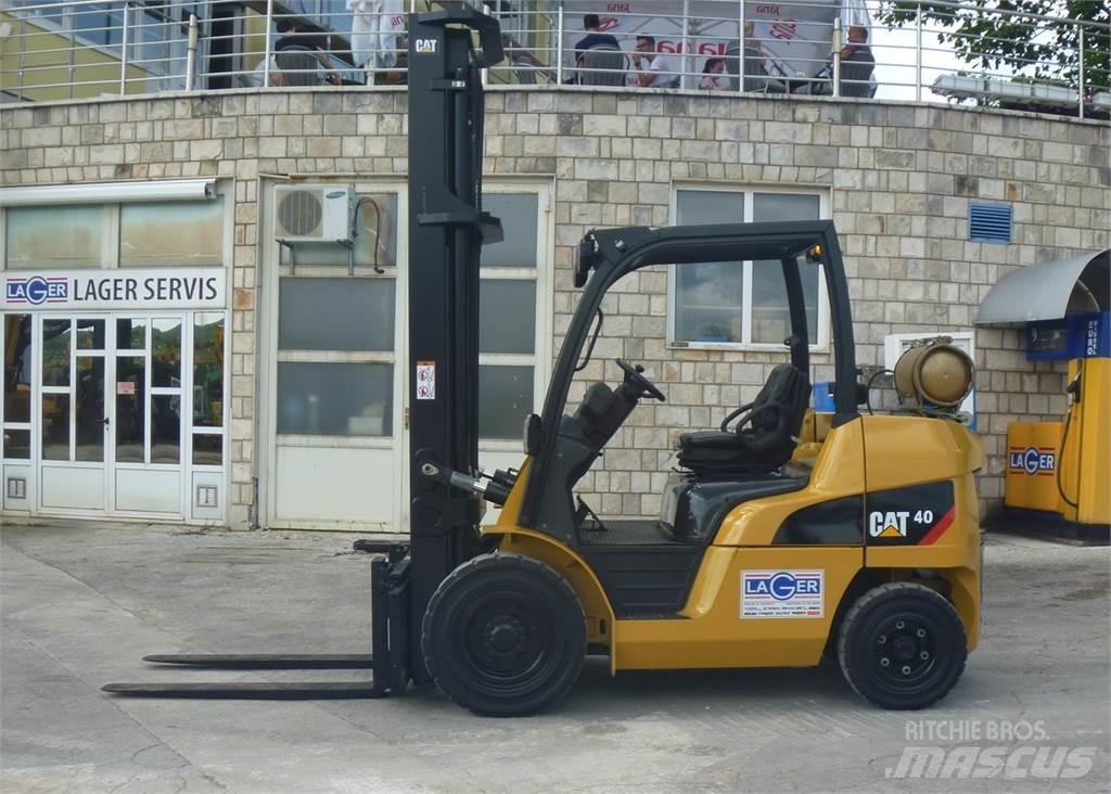 CAT GP40N Empilhadores a gás