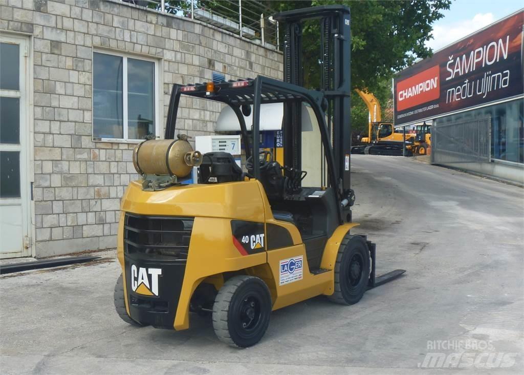 CAT GP40N Empilhadores a gás