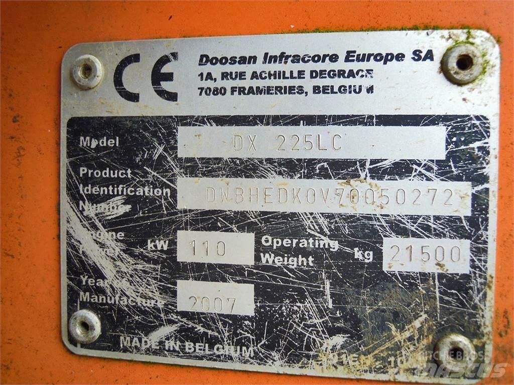 Doosan DX225LC Escavadeiras de esteiras