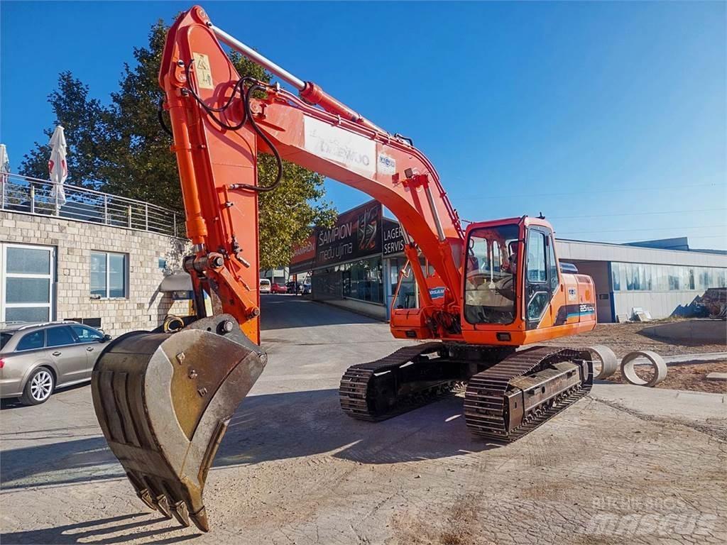 Doosan SOLAR 225NLC-V Escavadeiras de esteiras