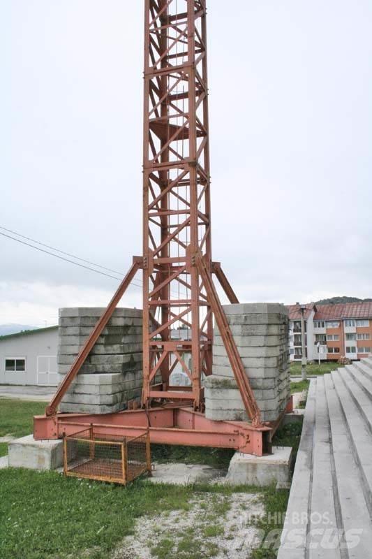 Fering F42-13 Gruas de construção