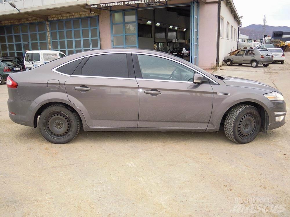 Ford Mondeo Automóvel