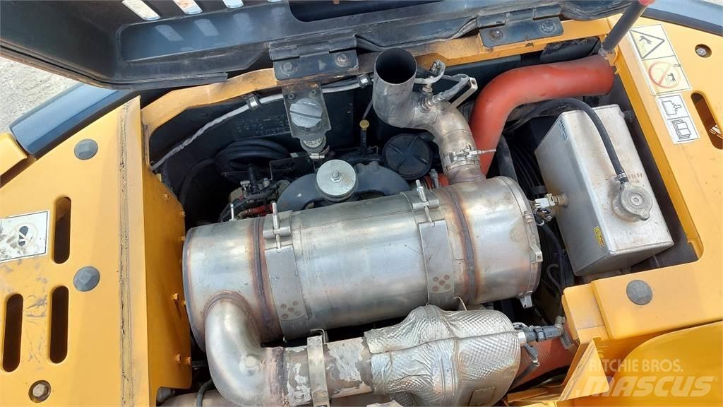 Hyundai HX145LCR Escavadeiras de esteiras