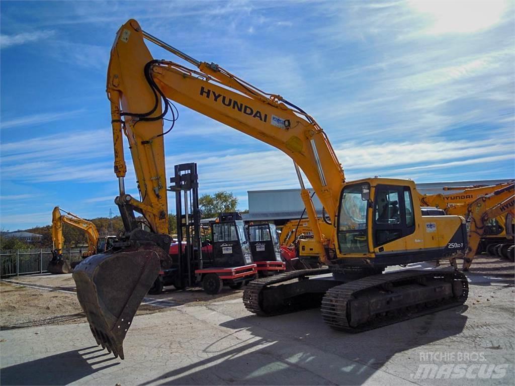 Hyundai R250LC-7 Escavadeiras de esteiras