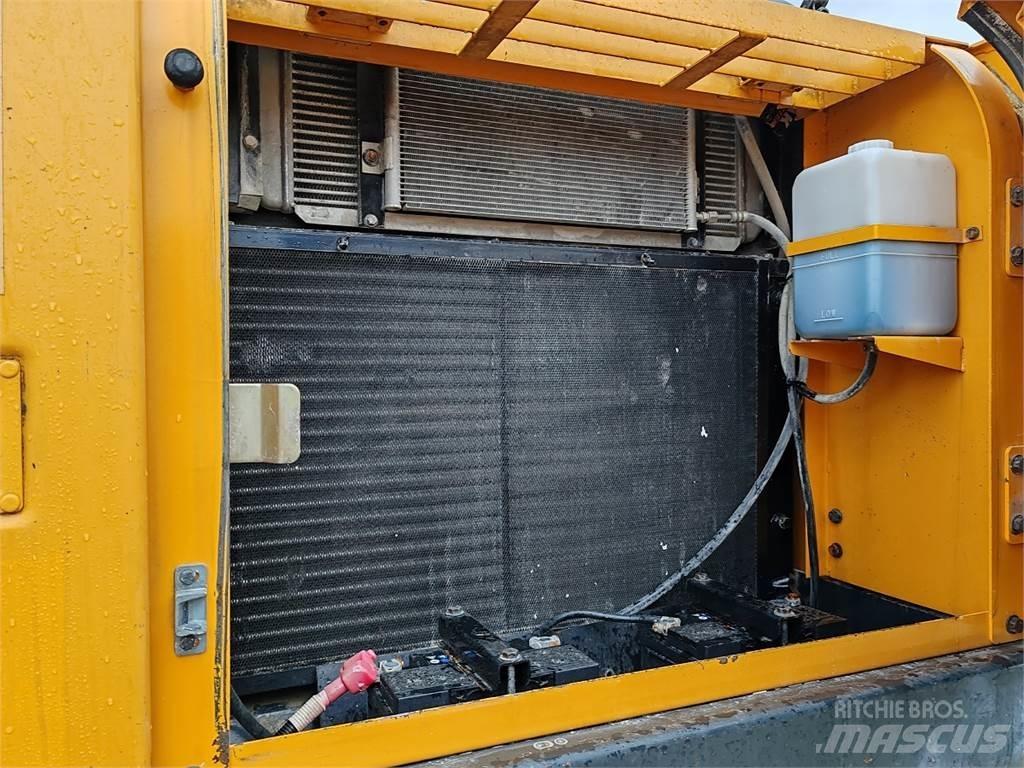 Hyundai R250NLC-7A Escavadeiras de esteiras
