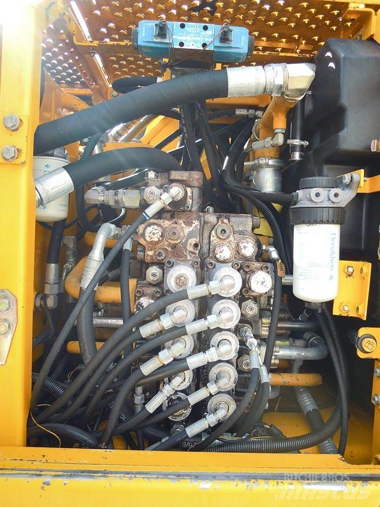 JCB JZ255NC Escavadeiras de esteiras