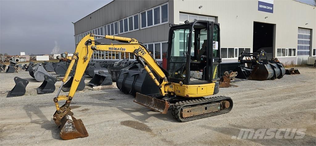 Komatsu PC26MR-3 Miniescavadeiras