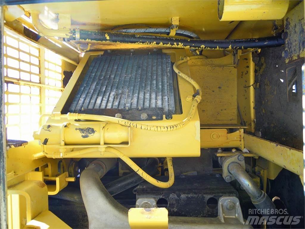 Komatsu PC340NLC-6K Escavadeiras de esteiras