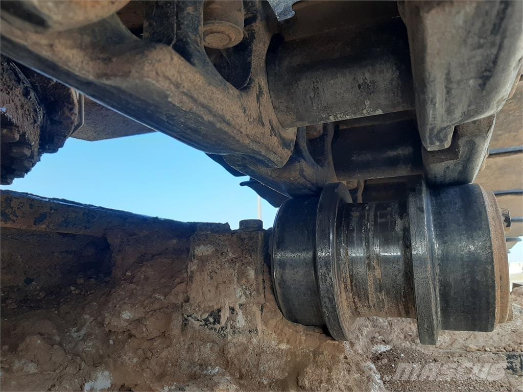 Komatsu PC450LC-7K Escavadeiras de esteiras
