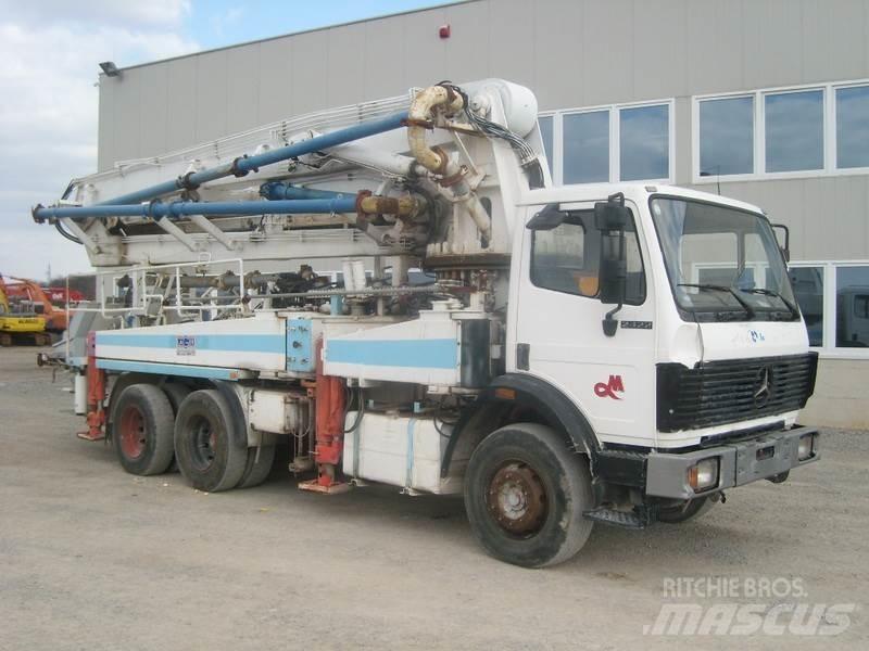 Mercedes-Benz 2422 Bombas de betonagem