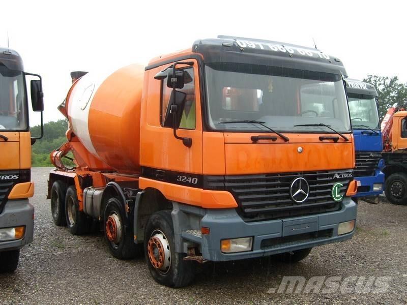 Mercedes-Benz ACTROS 3240 Caminhões de betonagem