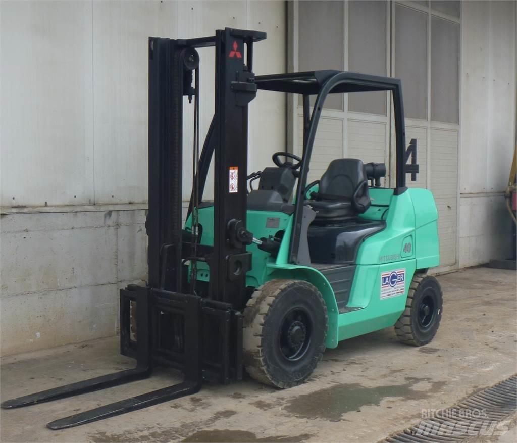 Mitsubishi FD40N Empilhadores Diesel