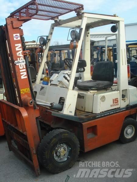 Nissan H01A15 Empilhadores a gás