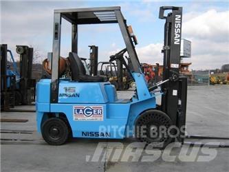 Nissan NJ01A15 Empilhadores a gás