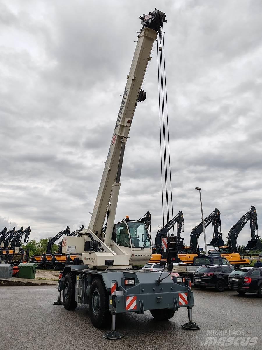 Terex RC30 Gruas Fora-de-estrada