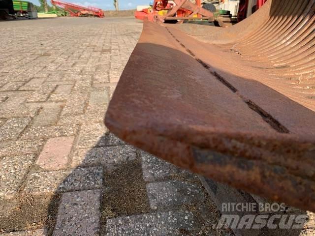  Puinriek Construção - Outros

