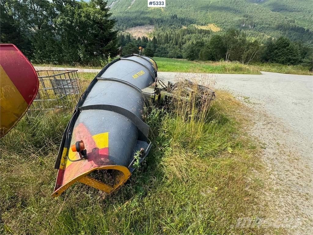 AM Teho 2600 Lâminas de neve e arados