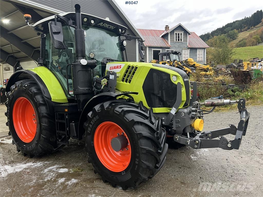 CLAAS 550 Tratores Agrícolas usados