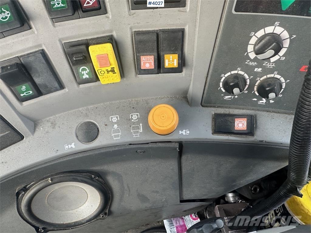 CLAAS Arion 640 Tratores Agrícolas usados