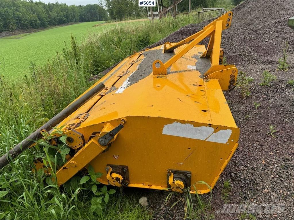  DynaDrive 2600 Outras máquinas de lavoura e acessórios