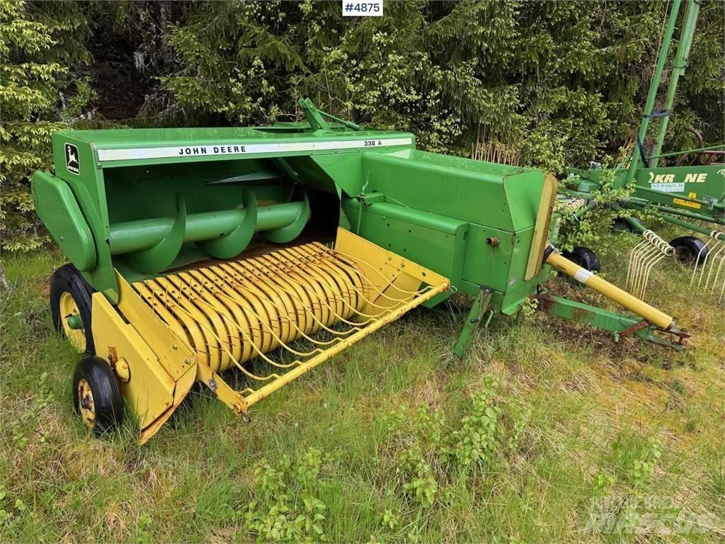 John Deere 332 A Outro equipamento de ceifa
