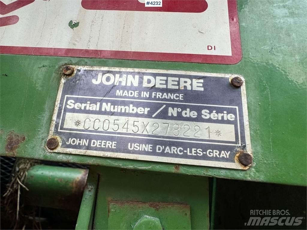 John Deere 545 Outro equipamento de ceifa