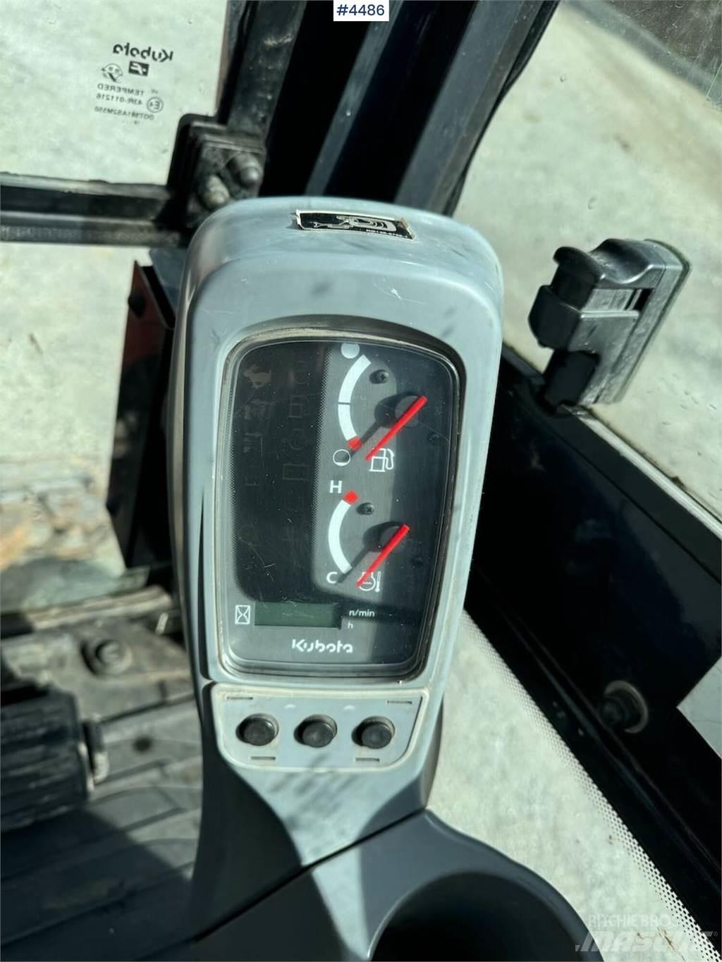 Kubota KX019 Escavadeiras de esteiras