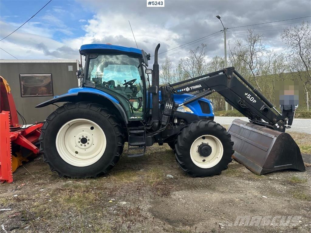 New Holland TS135 Tratores Agrícolas usados