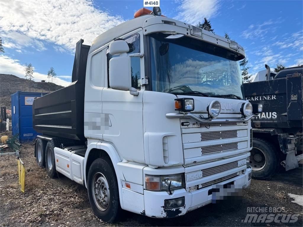 Scania 144G Caminhões de caixa fechada
