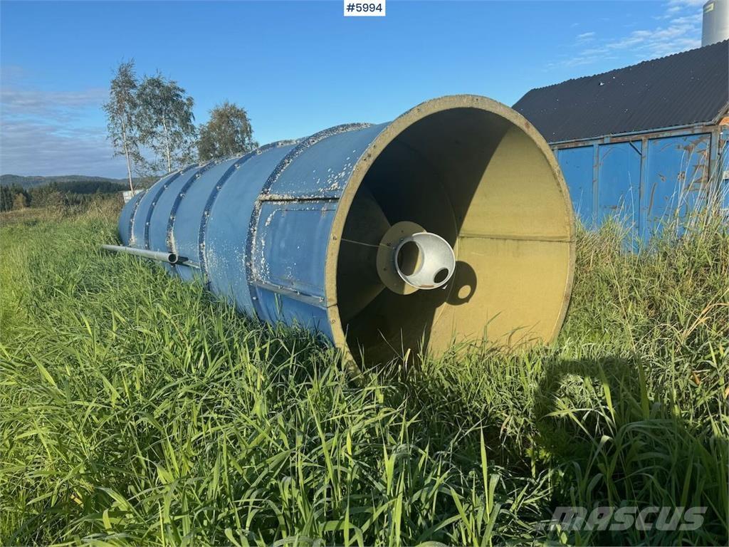  Silo Ca. 25 kubikk Outros acessórios de tractores