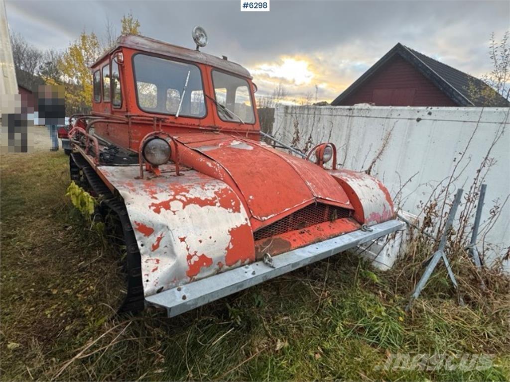  Snow trace St 4 Carrinhas de caixa fechada