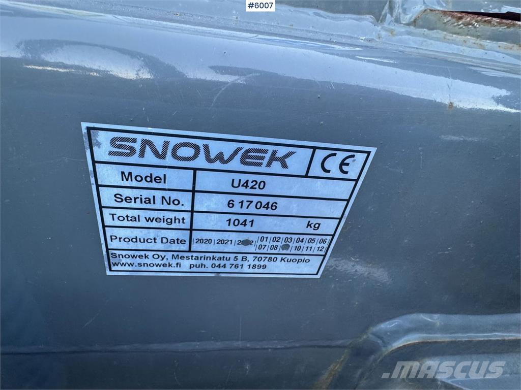 Snowek U420 Lâminas de neve e arados