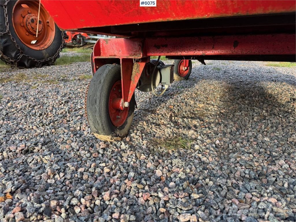 TKS K-150 Outro equipamento de ceifa