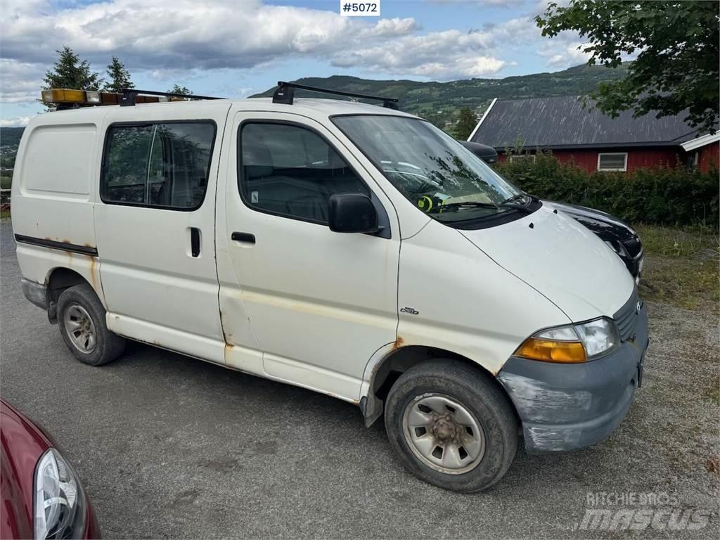 Toyota Hiace 4WD Carrinhas de caixa fechada