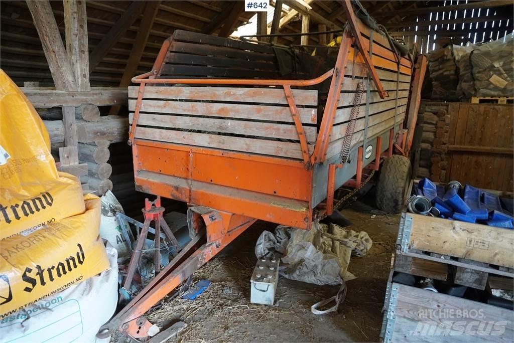 Underhaug 7012 Reboques forrageiros