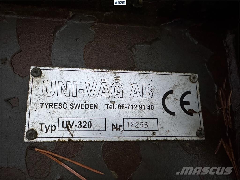 Uni-väg UV-320 Lâminas de neve e arados